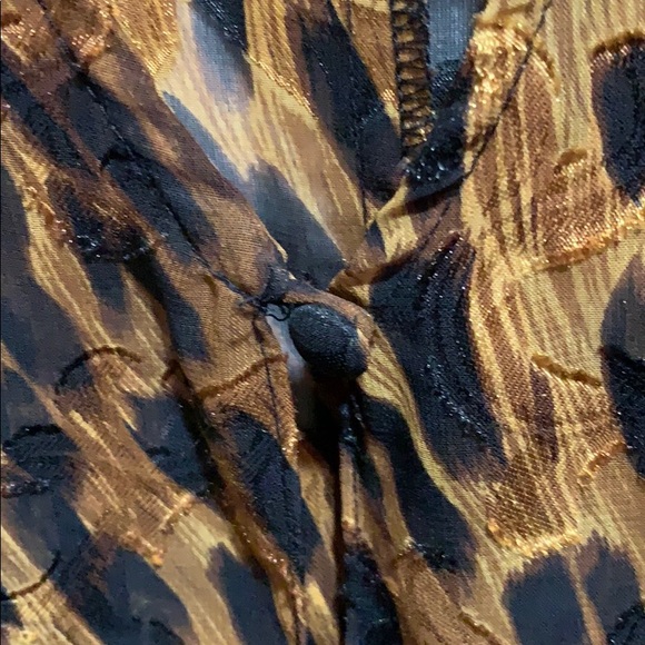 SOLANGE SATIN KIMONO ANIMAL PRINT PLUS SIZE(22-28) - Picture 3 of 4